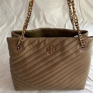 Tory Burch Kira chevron quilted Bag taupe